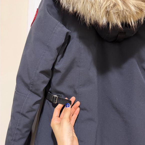 Canada Goose Jacket - Picture 7 of 10